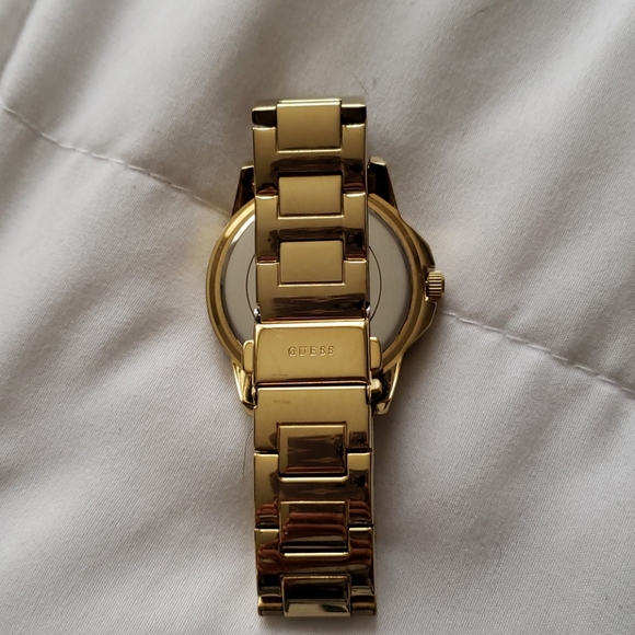 beautiful womens watch - Picture 5 of 7